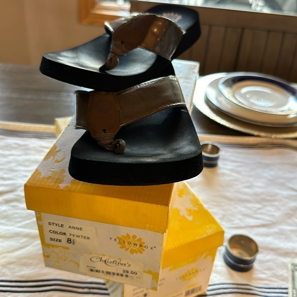Yellow box Hugo bronze flip-flops size 8.5